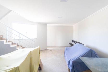 Casa para alugar com 210m², 3 quartos e 4 vagasSala