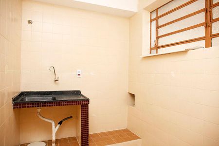 Cozinha + Área de Serviço de kitnet/studio para alugar com 1 quarto, 27m² em Centro Histórico, Porto Alegre