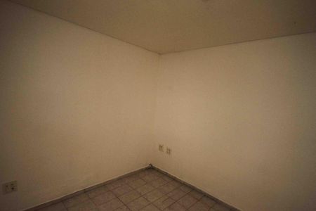 Casa para alugar com 50m², 2 quartos e 1 vaga