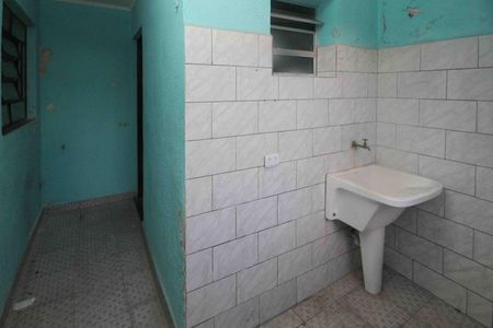 Casa para alugar com 50m², 2 quartos e 1 vaga