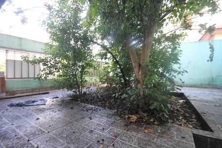 Casa para alugar com 50m², 2 quartos e 1 vaga