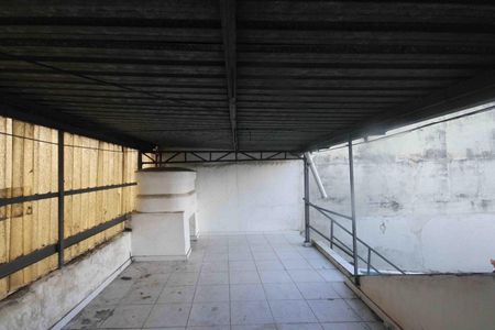 Casa para alugar com 50m², 2 quartos e 1 vaga