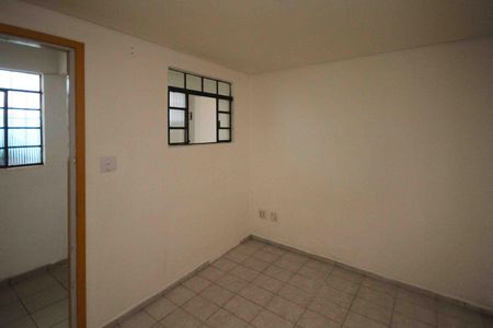 Casa para alugar com 50m², 2 quartos e 1 vaga