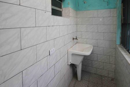 Casa para alugar com 50m², 2 quartos e 1 vaga