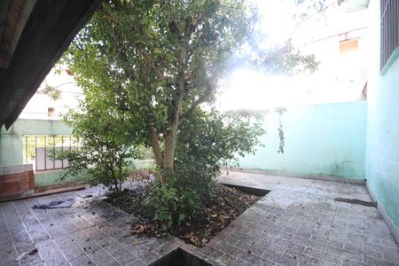 Casa para alugar com 50m², 2 quartos e 1 vaga