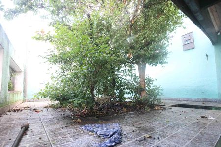 Casa para alugar com 50m², 2 quartos e 1 vaga