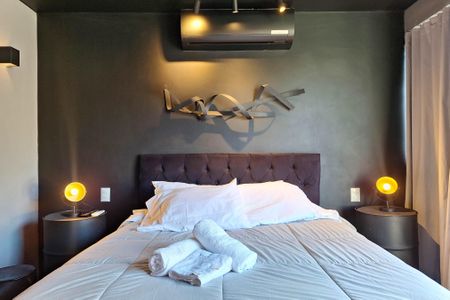 Casa à venda com 240m², 4 quartos e 2 vagasSuíte 1