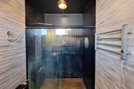 Casa à venda com 240m², 4 quartos e 2 vagasBanheiro da Suíte 1