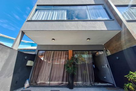 Casa à venda com 240m², 4 quartos e 2 vagasQuintal
