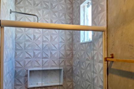 Casa à venda com 240m², 4 quartos e 2 vagasBanheiro da Suíte 2