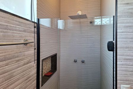 Casa à venda com 240m², 4 quartos e 2 vagasBanheiro Social 2