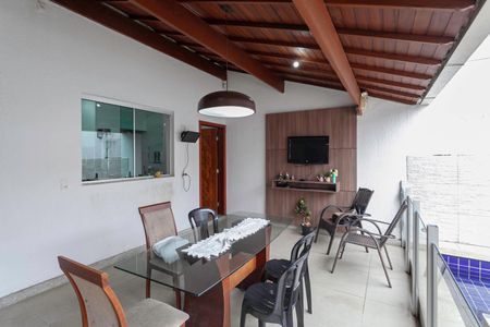 Casa à venda com 242m², 4 quartos e 4 vagasÁrea gourmet