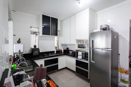 Casa à venda com 242m², 4 quartos e 4 vagasCozinha