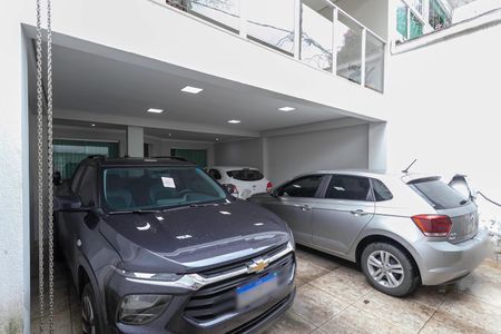 Casa à venda com 242m², 4 quartos e 4 vagasGaragem