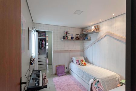 Casa à venda com 242m², 4 quartos e 4 vagasQuarto 3