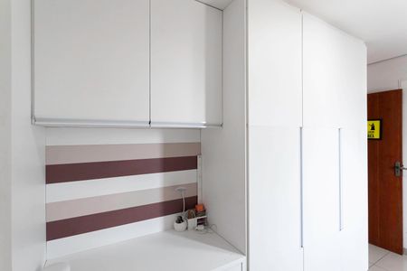 Casa à venda com 242m², 4 quartos e 4 vagasQuarto 2