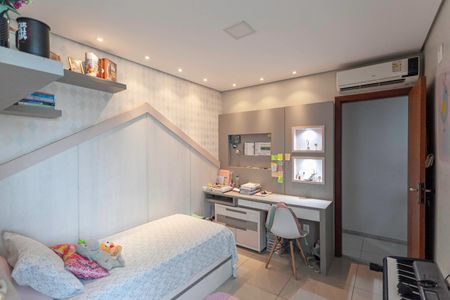 Casa à venda com 242m², 4 quartos e 4 vagasQuarto 3