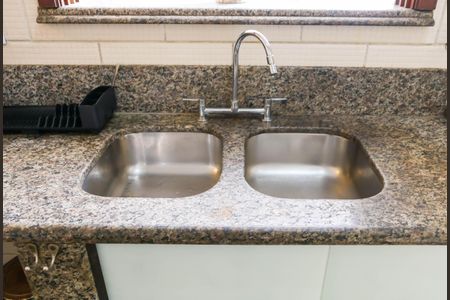 Casa de condomínio à venda com 280m², 4 quartos e 2 vagasCozinha  - 1º Pavimento