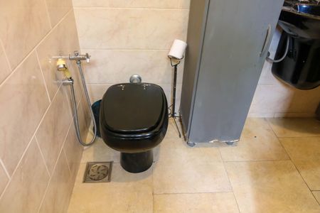 Casa de condomínio à venda com 280m², 4 quartos e 2 vagasBanheiro do Quarto Suite 1 - 2º Pavimento