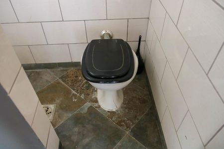 Casa de condomínio à venda com 280m², 4 quartos e 2 vagasBanheiro Externo no Terraço