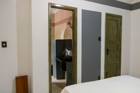 Casa de condomínio à venda com 280m², 4 quartos e 2 vagasQuarto Suite 1 - 2º Pavimento