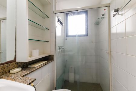 Apartamento para alugar com 140m², 3 quartos e 2 vagas Apartamento para alugar com 140m², 3 quartos e 2 vagasBanheiro da Suíte 2