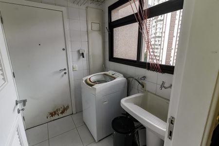 Apartamento para alugar com 140m², 3 quartos e 2 vagas Apartamento para alugar com 140m², 3 quartos e 2 vagasÁrea de Serviço
