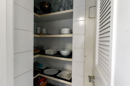 Apartamento para alugar com 140m², 3 quartos e 2 vagas Apartamento para alugar com 140m², 3 quartos e 2 vagasDespensa
