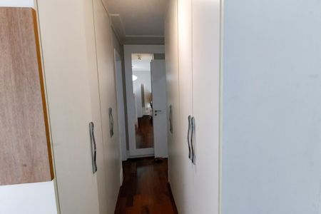 Apartamento para alugar com 140m², 3 quartos e 2 vagas Apartamento para alugar com 140m², 3 quartos e 2 vagasCloset da suíte 3
