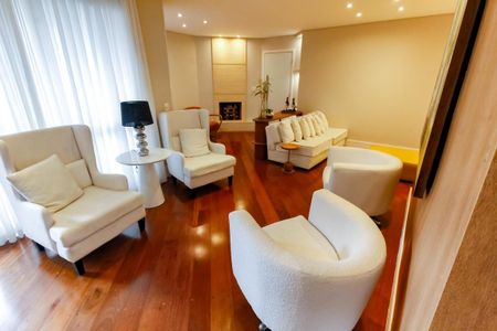 Apartamento para alugar com 140m², 3 quartos e 2 vagas Apartamento para alugar com 140m², 3 quartos e 2 vagasSala