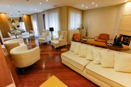 Apartamento para alugar com 140m², 3 quartos e 2 vagas Apartamento para alugar com 140m², 3 quartos e 2 vagasSala