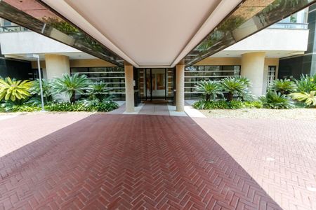 Apartamento para alugar com 140m², 3 quartos e 2 vagas Apartamento para alugar com 140m², 3 quartos e 2 vagasEntrada