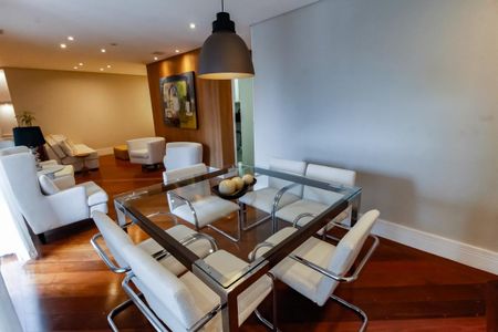 Apartamento para alugar com 140m², 3 quartos e 2 vagas Apartamento para alugar com 140m², 3 quartos e 2 vagasSala - Jantar