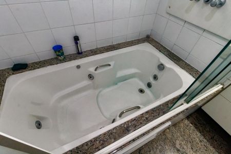 Apartamento para alugar com 140m², 3 quartos e 2 vagas Apartamento para alugar com 140m², 3 quartos e 2 vagasBanheiro da Suíte 3 - banheira