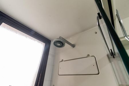 Apartamento para alugar com 140m², 3 quartos e 2 vagas Apartamento para alugar com 140m², 3 quartos e 2 vagasBanheiro da Suíte 1 - chuveiro