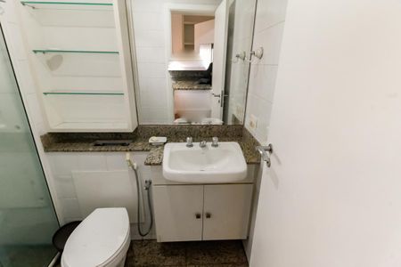 Apartamento para alugar com 140m², 3 quartos e 2 vagas Apartamento para alugar com 140m², 3 quartos e 2 vagasBanheiro da Suíte 1