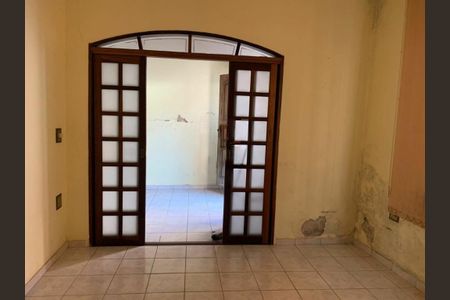 Casa à venda com 4 quartos, 67m² em Vila Gomes, São Paulo