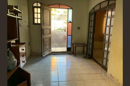 Casa à venda com 4 quartos, 67m² em Vila Gomes, São Paulo