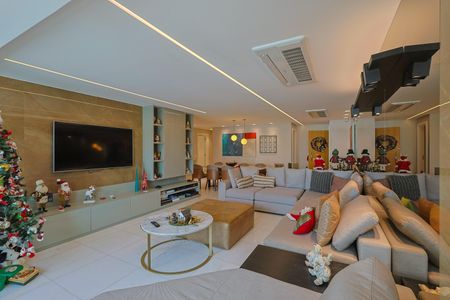 Apartamento à venda com 195m², 4 quartos e 5 vagasSala