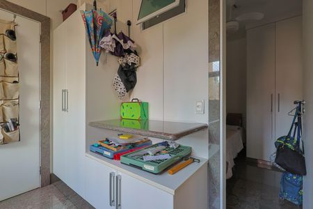 Apartamento à venda com 195m², 4 quartos e 5 vagasÁrea de Serviço