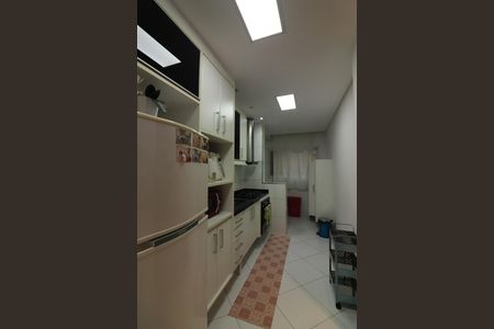 Apartamento à venda com 64m², 2 quartos e 2 vagasCozinha 