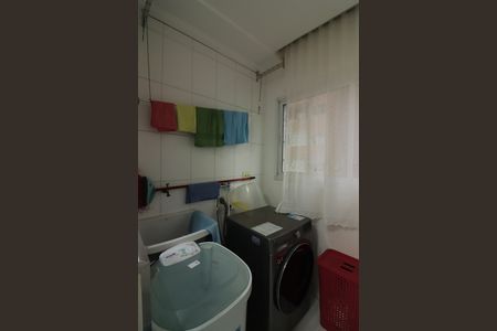 Apartamento à venda com 64m², 2 quartos e 2 vagasÁrea de Serviço