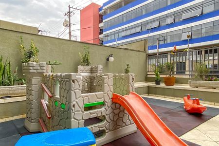 Apartamento à venda com 64m², 2 quartos e 2 vagasÁrea comum - Playground