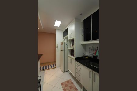 Apartamento à venda com 64m², 2 quartos e 2 vagasCozinha 