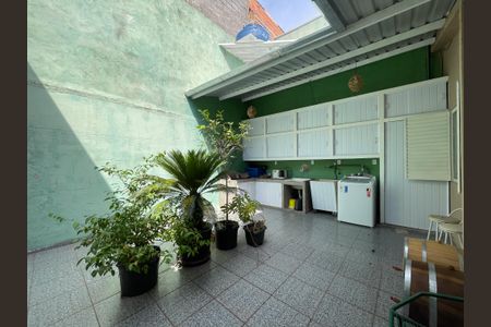 Casa à venda com 120m², 4 quartos e 2 vagas Casa à venda com 120m², 4 quartos e 2 vagasÁrea de Serviço