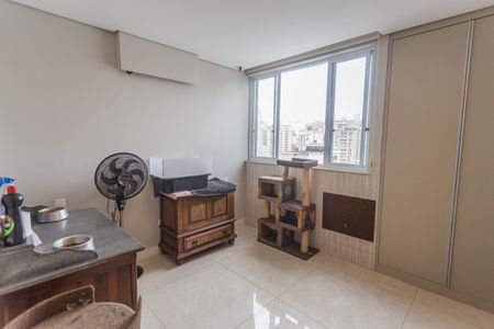 Apartamento à venda com 150m², 4 quartos e 2 vagasQuarto 2