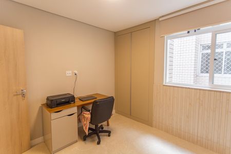 Apartamento à venda com 150m², 4 quartos e 2 vagasQuarto 3