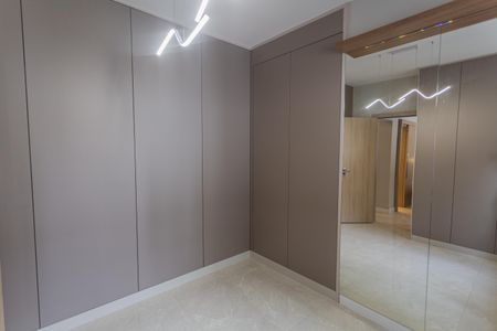 Apartamento à venda com 150m², 4 quartos e 2 vagasCloset da Suíte