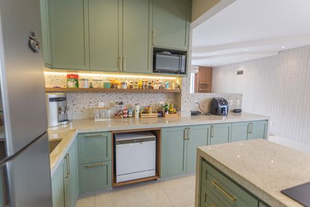 Apartamento à venda com 150m², 4 quartos e 2 vagasCozinha