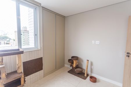 Apartamento à venda com 150m², 4 quartos e 2 vagasQuarto 2